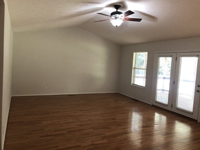 Photo - 3BR/2BA Home for Rent in Algood with Garage and Large Fenced Backyard