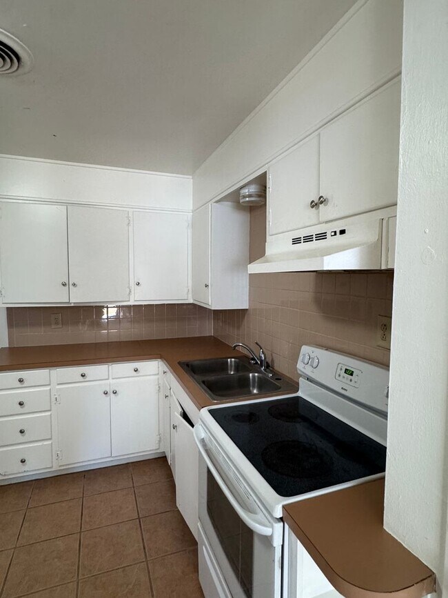 Photo - 2418 46th St Unit A