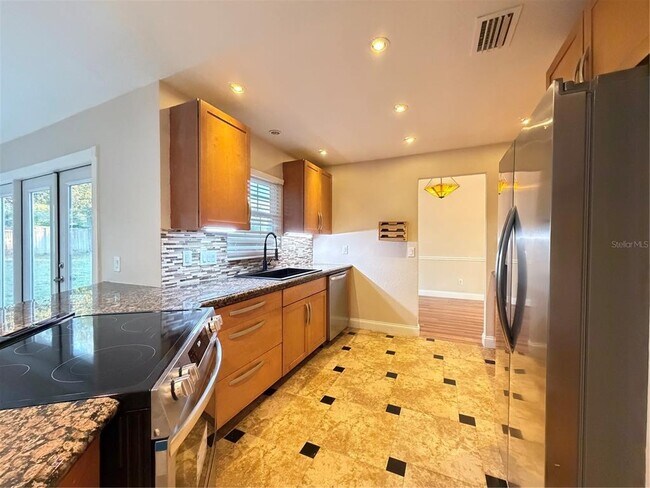 Photo - 221 Dempsey Way