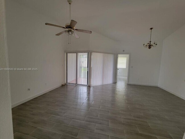Photo - 960 N Franklin Ave Unit 960E