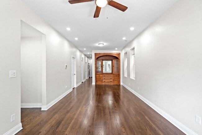 Photo - 4116 W Cermak Rd Unit 2