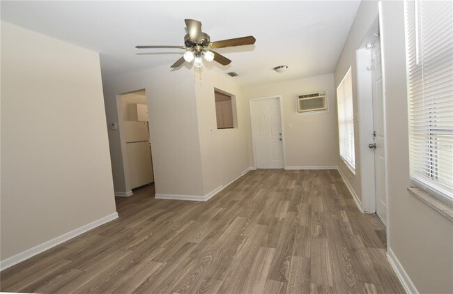 Photo - 10001 N 22nd St