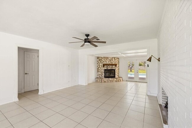Photo - 145 18th Ave