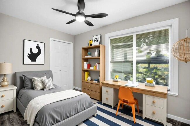 Photo - 125 Vandenburg Dr Unit 101-Left