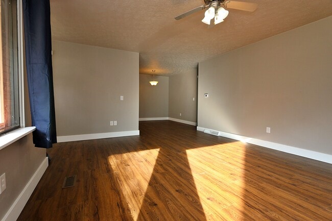 Photo - 1025 N 50th Ave