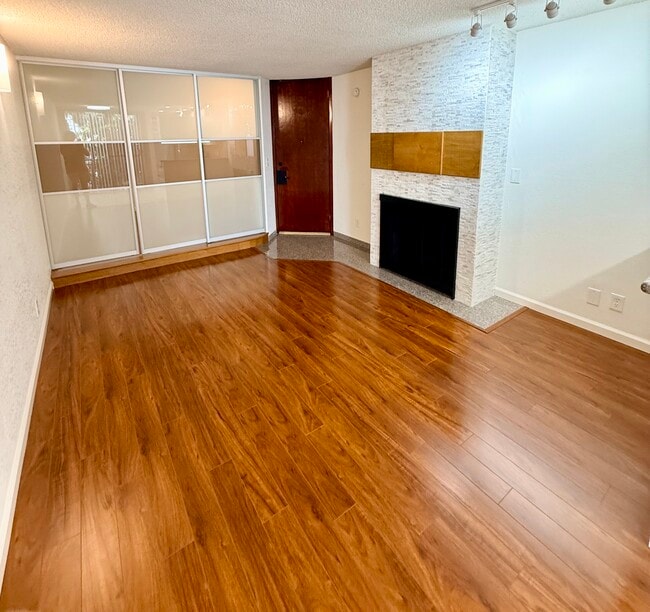 Living Area 17