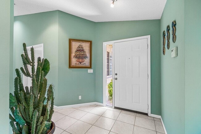 Photo - 155 N Lakeshore Dr