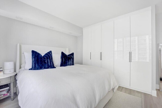 Photo - 1 bedroom in Chicago IL 60613 Unit 608