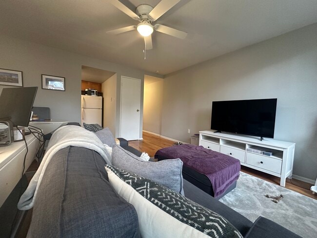 Photo - 1608 South St Unit 3