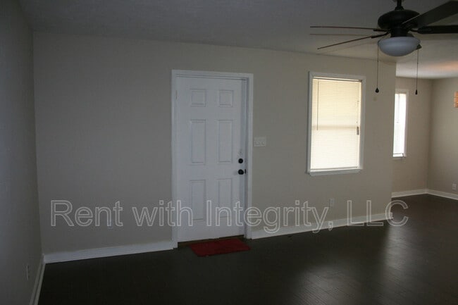 Photo - 2308 Sylvan Ct Unit C