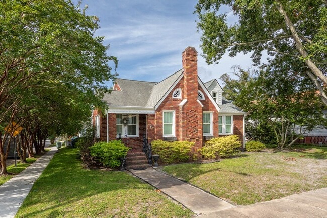 Photo - 435 E 51st. St.