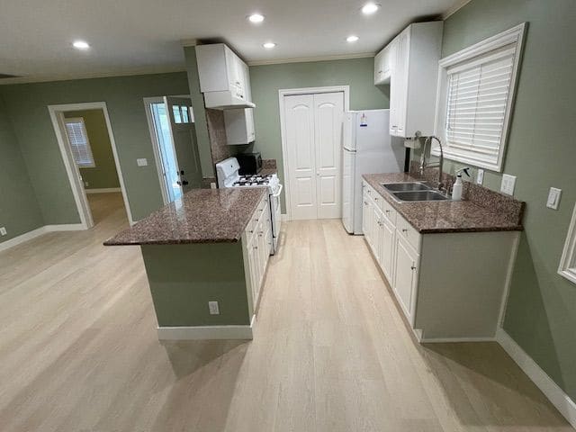 Photo - 3121 Royal Oaks Dr