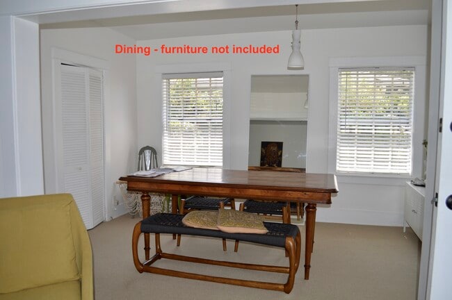 Photo - 648 Woodlawn Ave