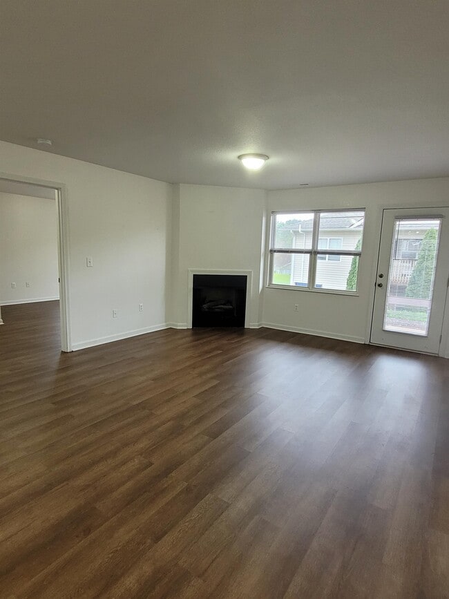 Photo - 204 Olde Covington Way