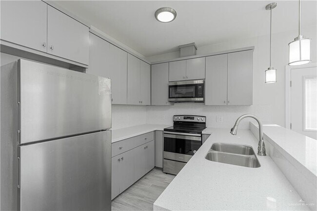 Photo - 16 N "E" St Unit 1