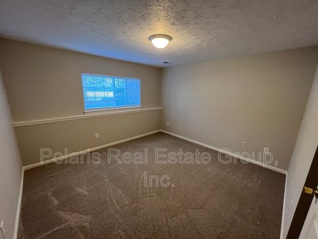 8428 Clayhurst Dr
