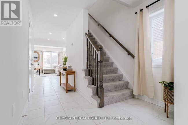 Photo - 145 Stonebrook Wy