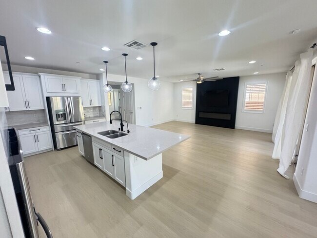 Beautiful Inspirada Home with Two Primary Suites & Private Pool