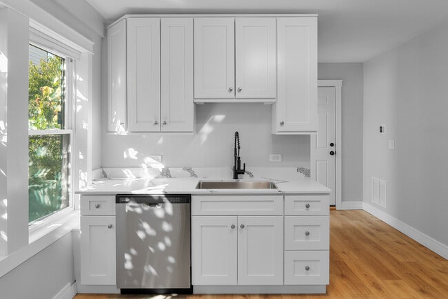 Photo - 1406 N Kildare Ave