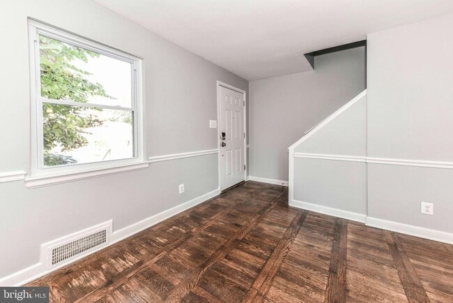 Building Photo - 3210 9th St S Rental