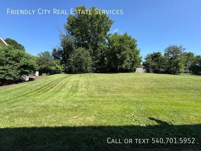 Photo - 421 S Main St