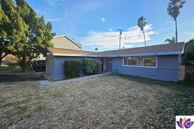 Building Photo - 11415 Stranwood Ave Rental