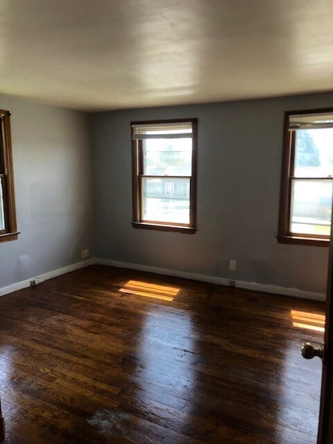 Photo - 410 E Parkland Ave