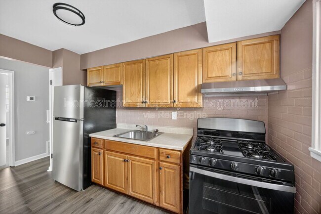 Photo - 408 Crawford Rd