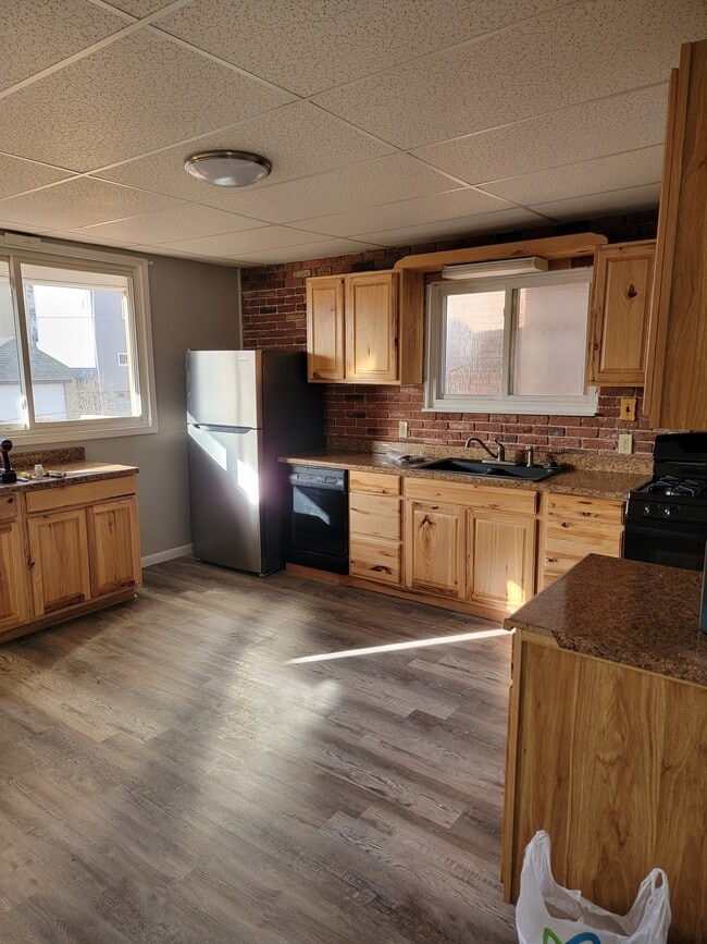 Building Photo - 307 Rustic Ave Unit House