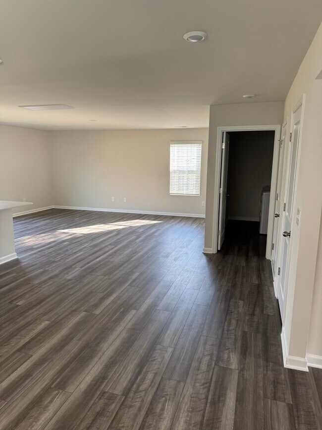 Photo - 73 Parkwood Ct