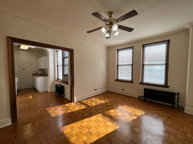 Photo - 431 W. Roscoe