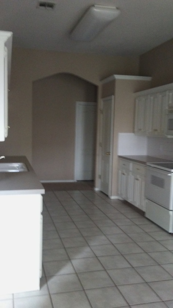 Photo - Very nice 3 bedroom home with an office in...