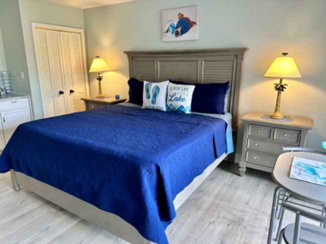 Photo - 4181 Abbey Ct Unit B