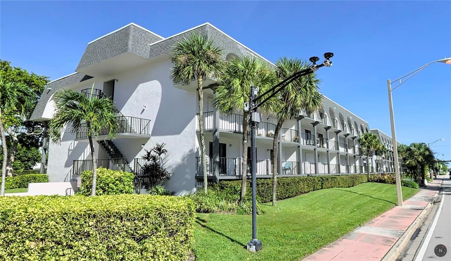 Photo - 4013 N Ocean Dr Unit 102