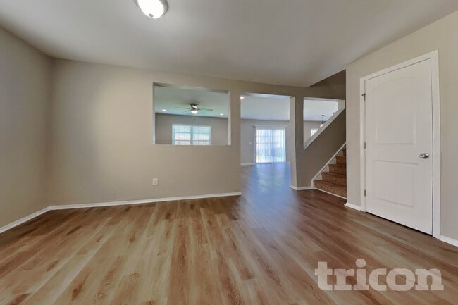 Photo - 514 Kerriann Ln
