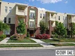 Building Photo - 518 Clarice Ave