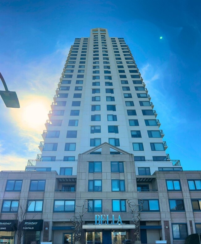 Building Photo - 526 Pacific Ave Unit 1206