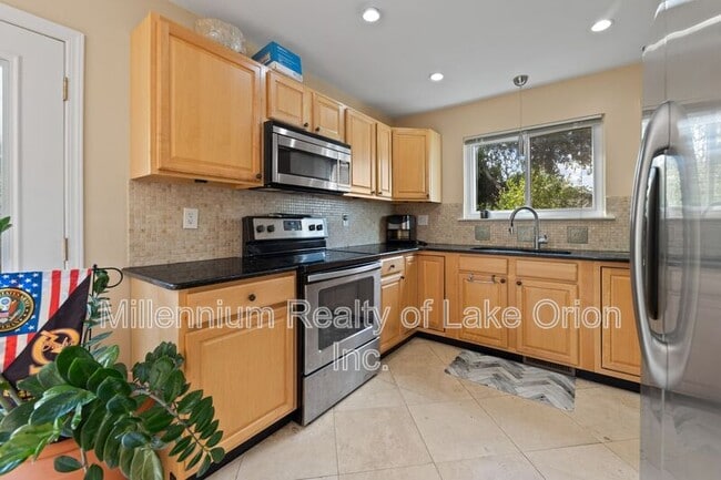 676 Sheffield Rd