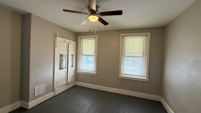 Photo - 2554 N Bouvier St