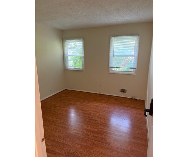 Photo - 9083 Meadow Heights Rd Unit 1 Available $750
