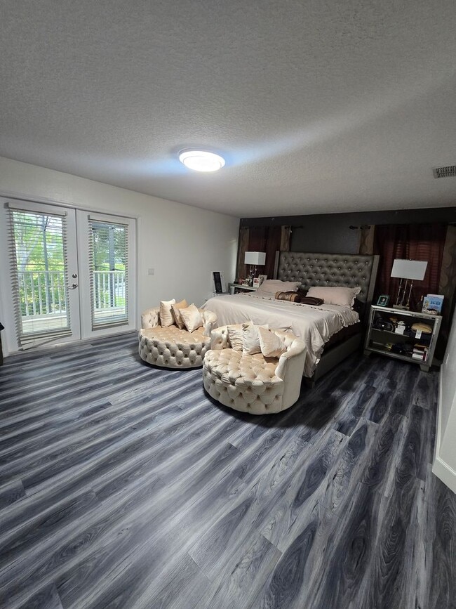 Photo - 510 Brookeshire Dr