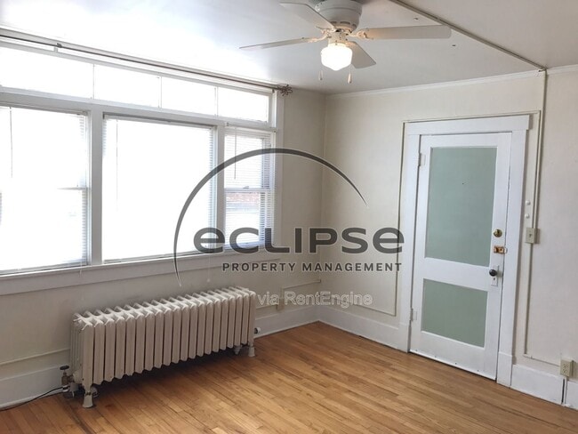 Photo - 711 2nd St Unidad 2