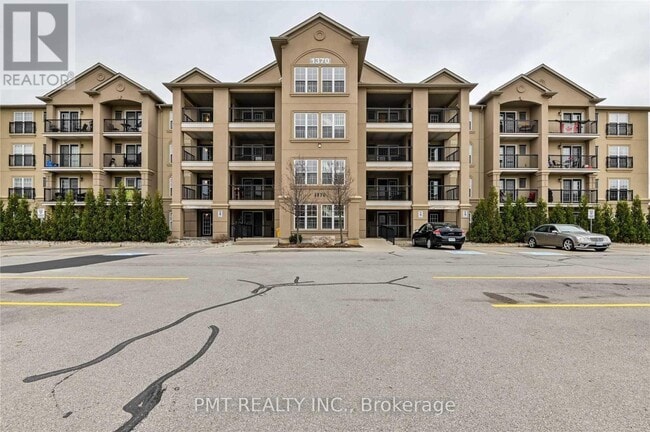 Photo - 1370 Main St E Unit 206