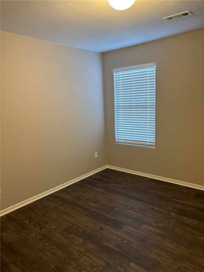 Photo - 227 E Anabranch Ct