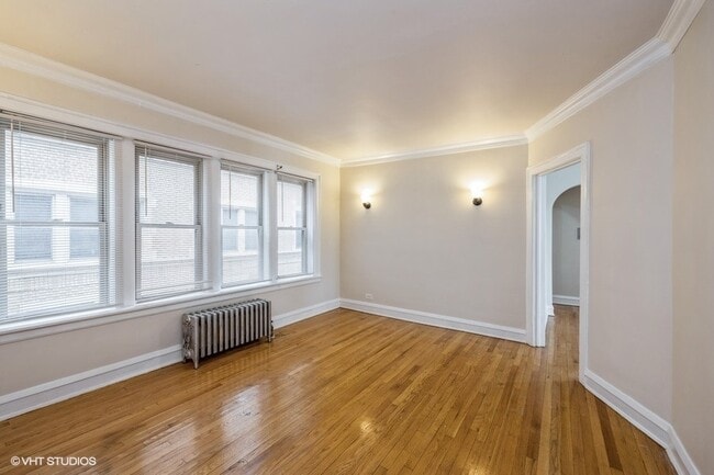 Photo - 1725 W 91st St Unit 1