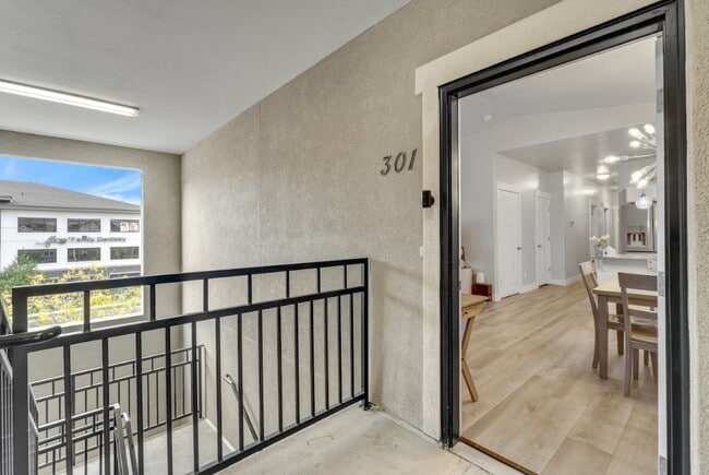 Photo - 2212 W Main St Unit A301