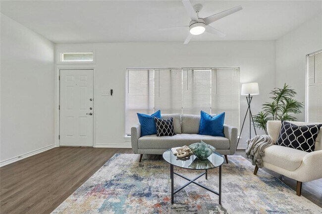 Photo - Savannah Condos #101 Unidad 101