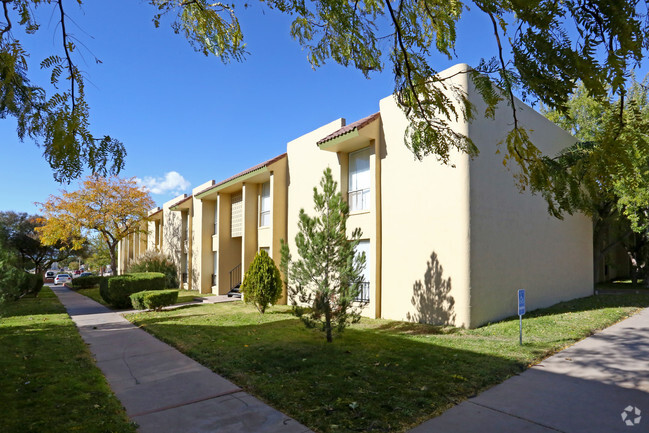 Camino Real - Camino Real Apartments