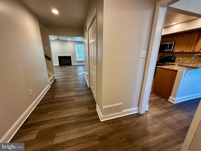 Photo - 18 Dundee Mews