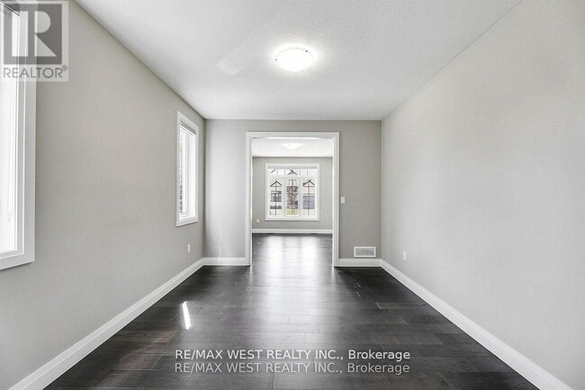 Photo - 25 Greenbrier Rdg